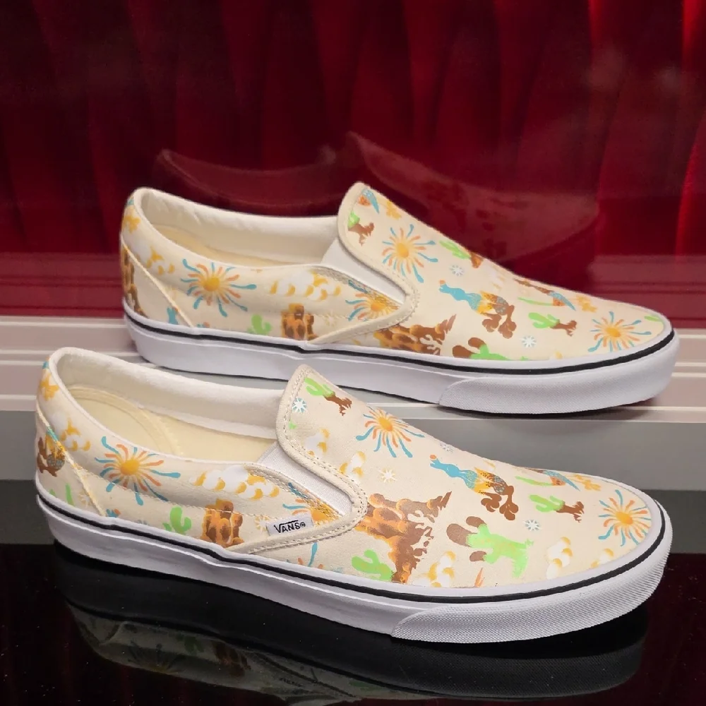 Vans Classic Slip On Get Outdoors Marshmallow Men’s 13 Women’s 14.5
